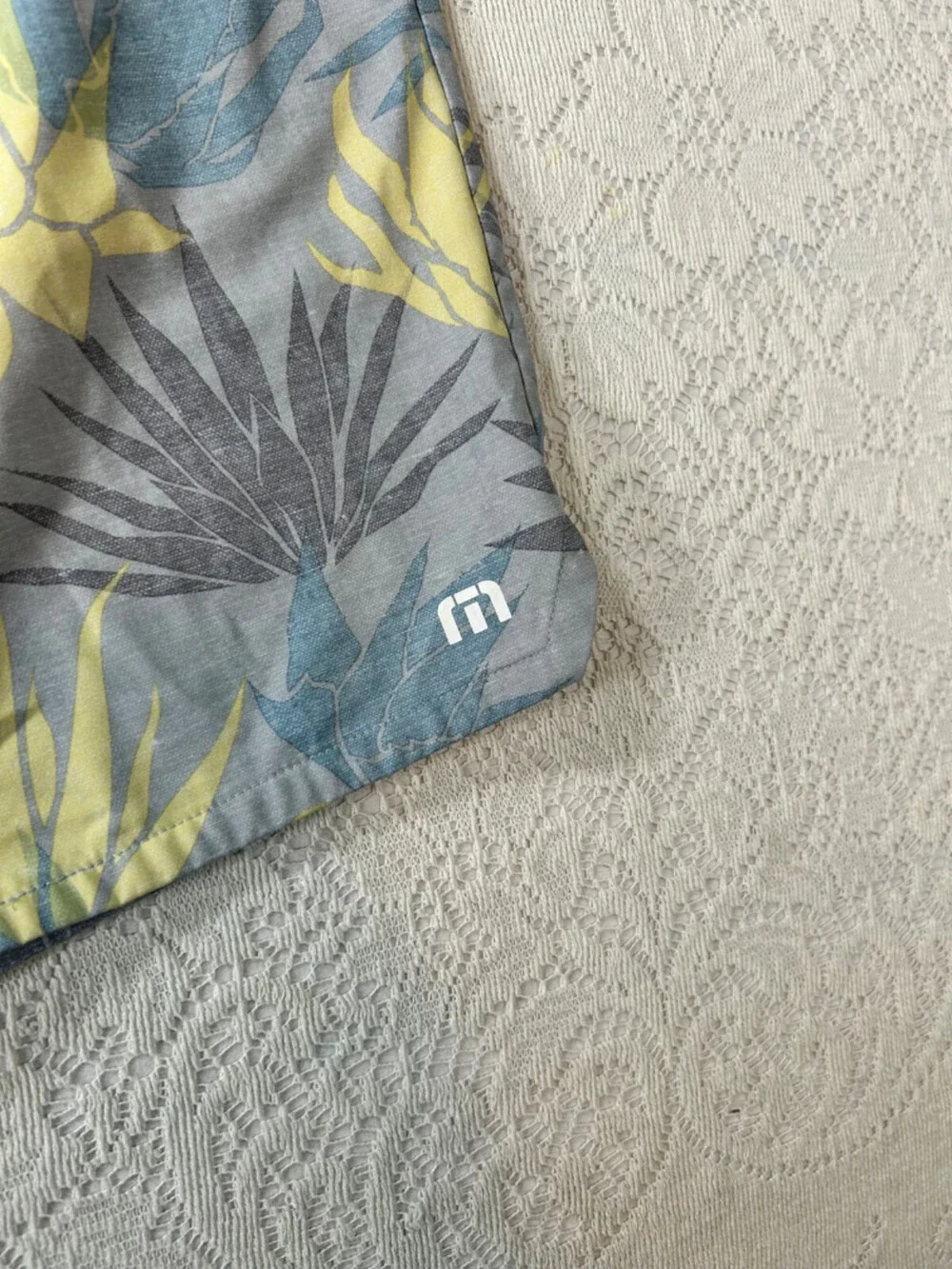 Travis Mathew Mens Floral Hawaiian Board Shorts Surfing Stretch 36w Swim Hybrid